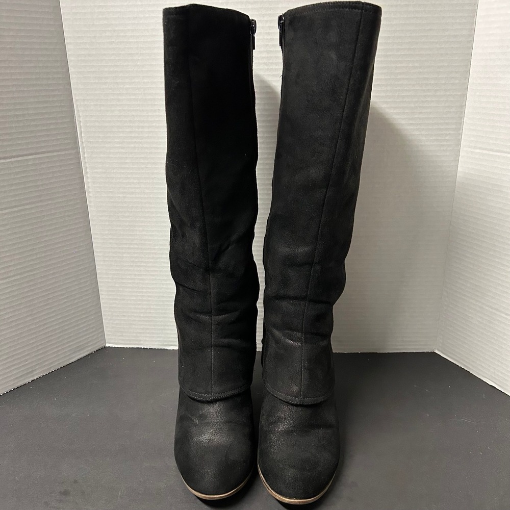 Fergalicious Tootsie Boots Womens 8M Black Good Woven Back Block Heel Knee High